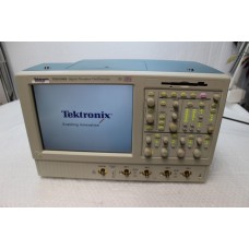 5144   Tektronix TDS5104B Digital Phosphor Oscilloscope