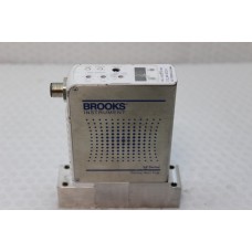 5716  Brooks Instruments GF125CXXC Mass Flow Controller, N2 (860 SCCM)